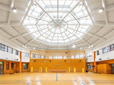 室內(nèi)體育場