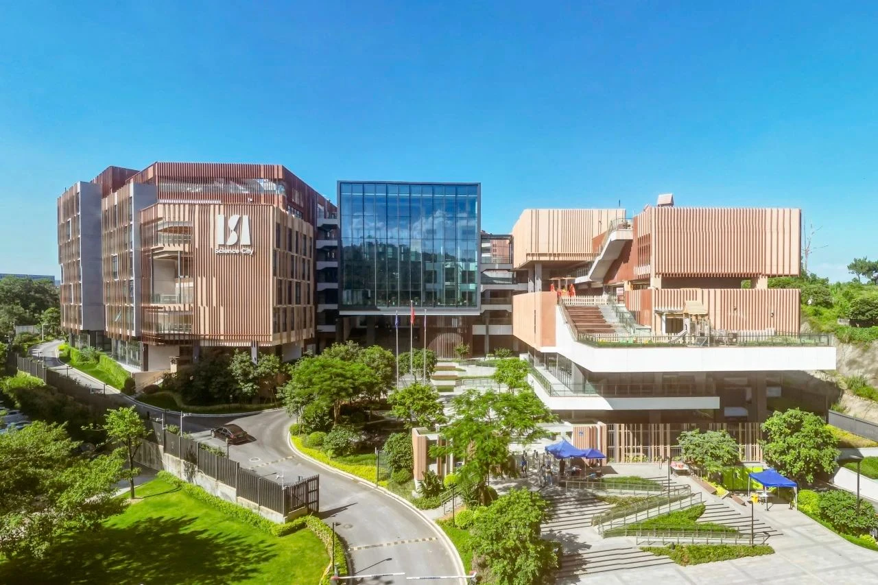 廣州科學(xué)城愛莎外籍人員子女學(xué)校